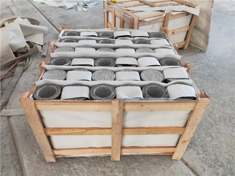 package for vases