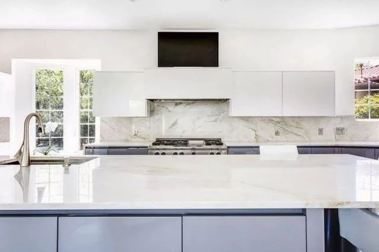 White color Quartz Countertop White color Quartz Countertop