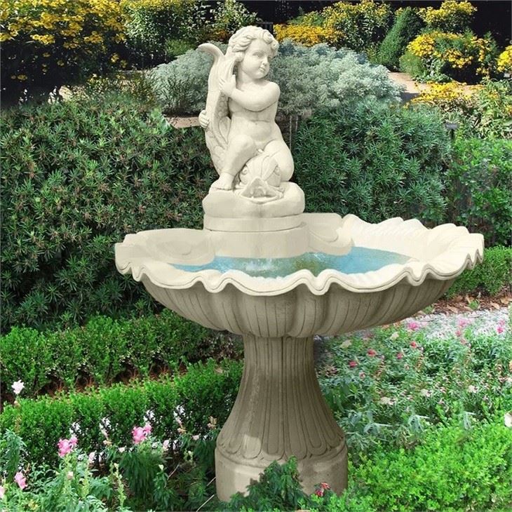 Looduslikust kivist purskkaevud väljas