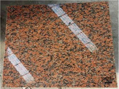 Marple punased graniitplaadid
