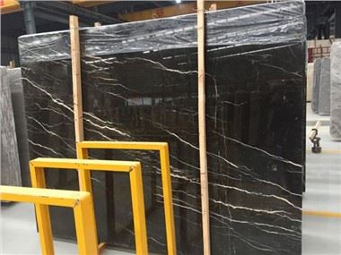 Nero St Laurent'i marmor