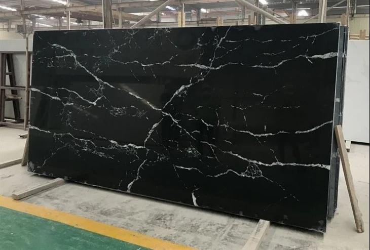 black quartz with white veins