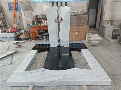 Valge marmori monument